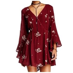 Free People Mini Dress Women 4 Burgundy Good Floral Embroidered Bell Sleeve Boho